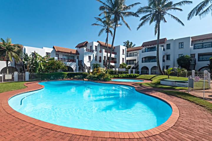 Le Paradis 28 Complex Pool